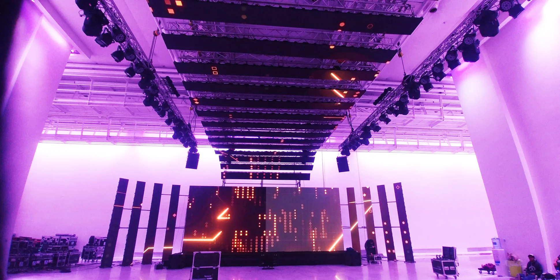 Rigging, LED e iluminación